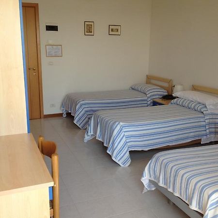 Casa Per Ferie Maria Assunta Hotel Lido di Jesolo Buitenkant foto
