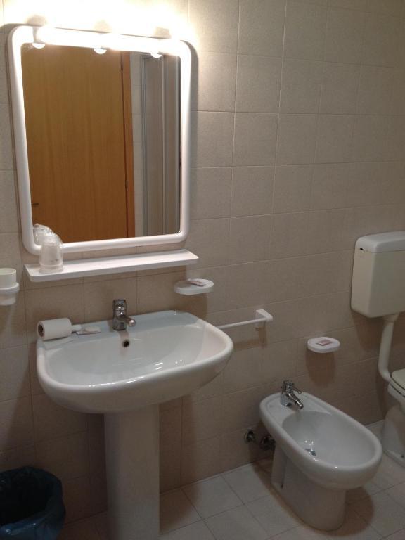 Casa Per Ferie Maria Assunta Hotel Lido di Jesolo Kamer foto